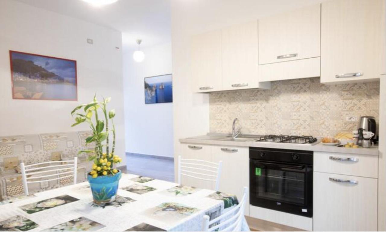 La Razza Home&Restaurant Gragnano Bagian luar foto