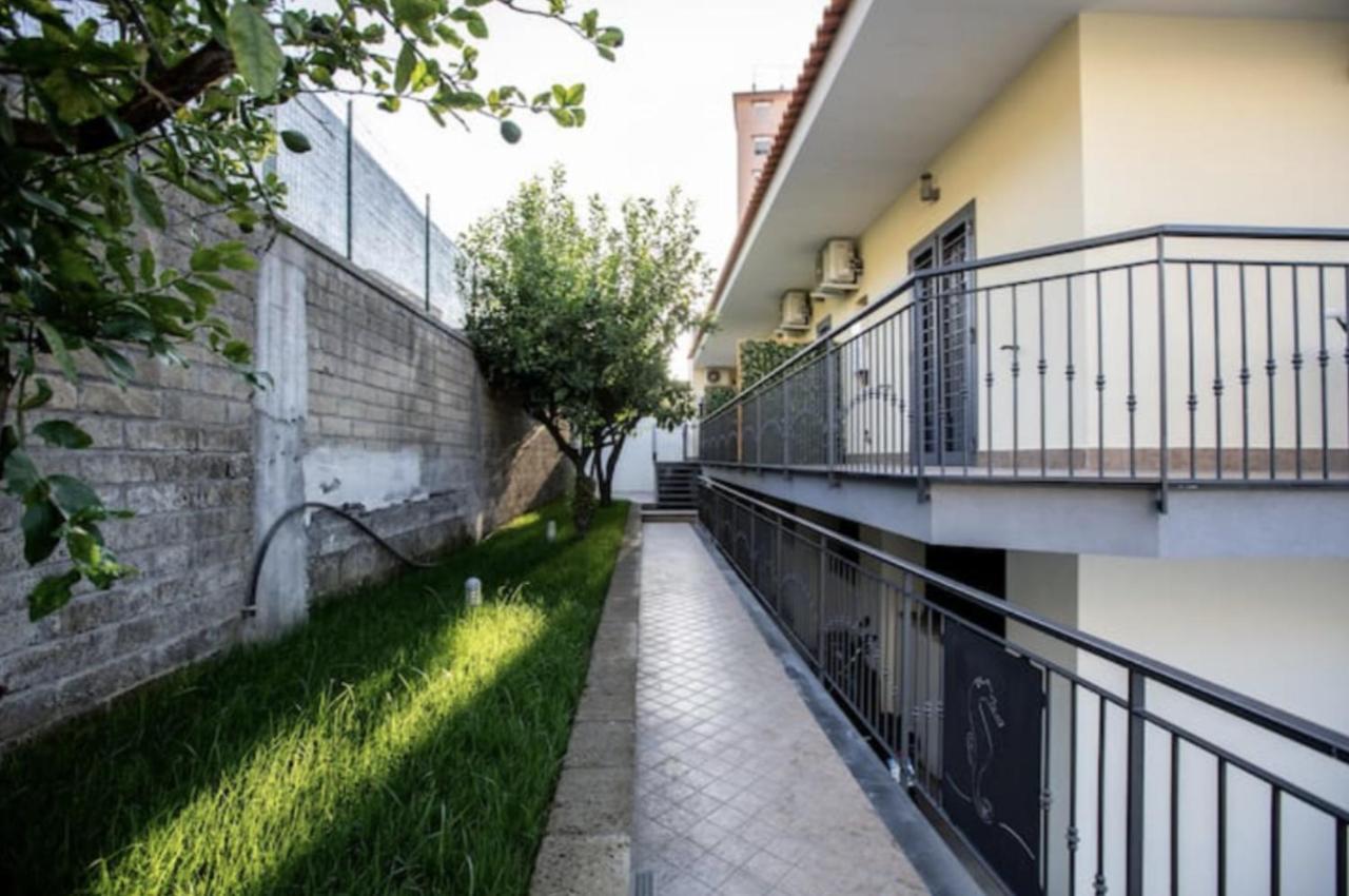 La Razza Home&Restaurant Gragnano Bagian luar foto